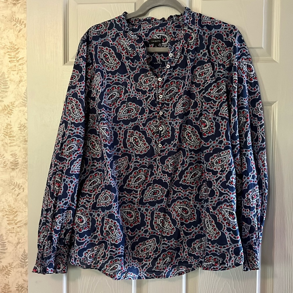 Talbots paisley print long sleeve beautiful pullover with front buttons